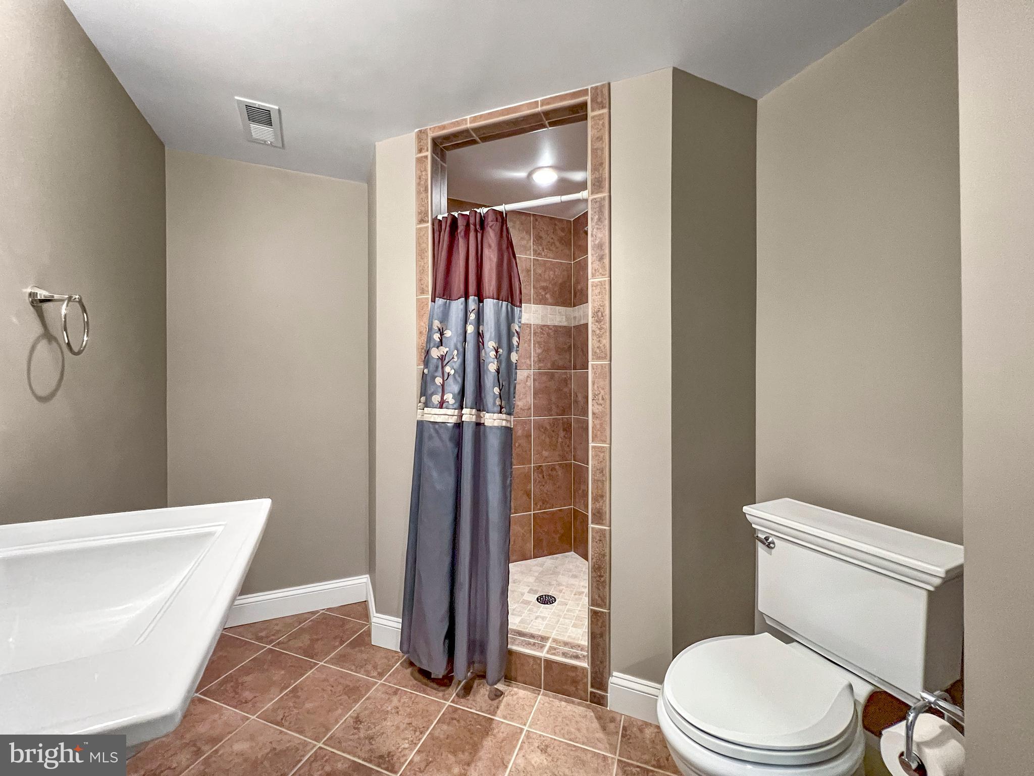 22773 HIGHCREST CIRCLE