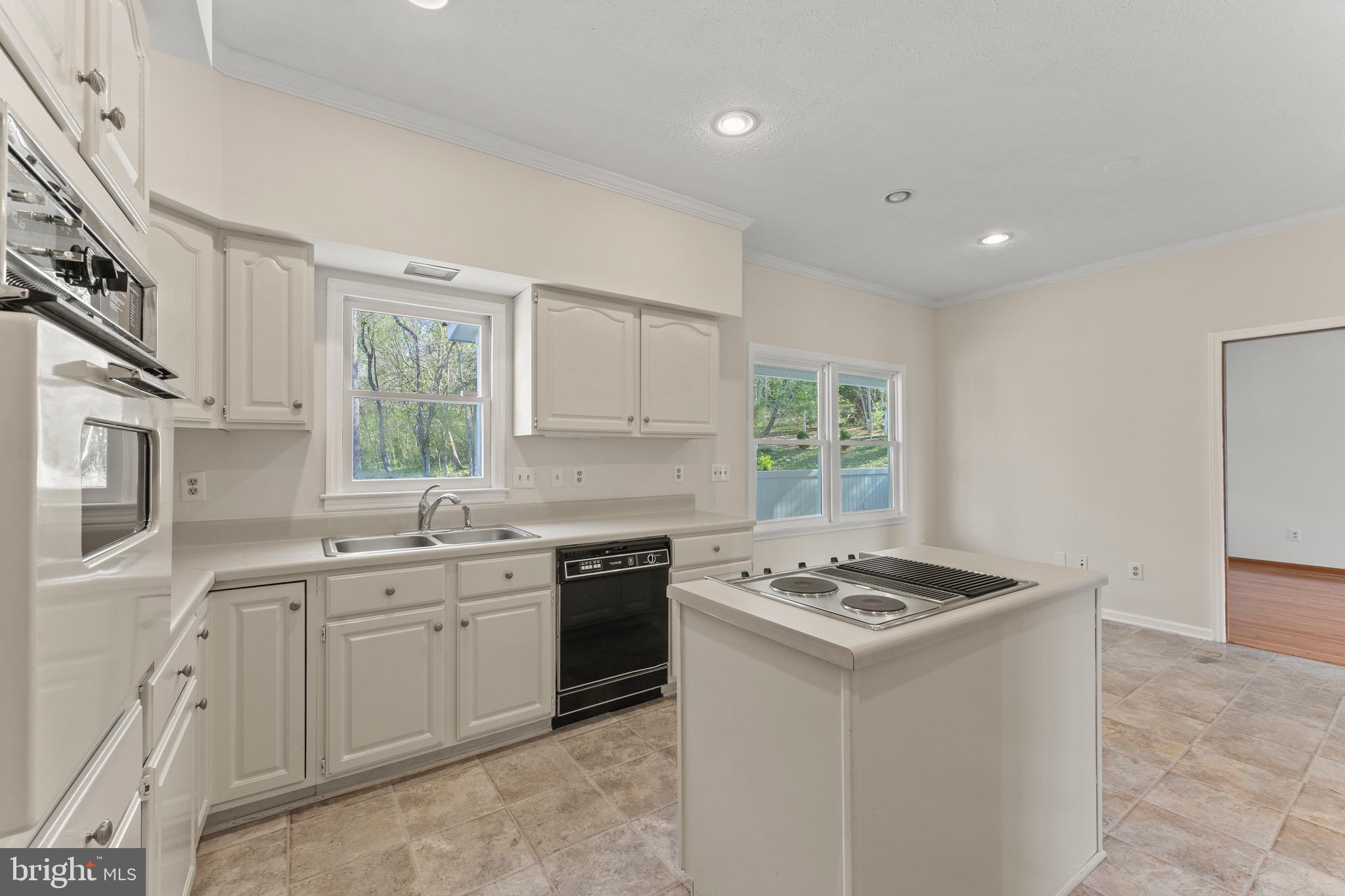 39070 LITTLE RIVER TURNPIKE