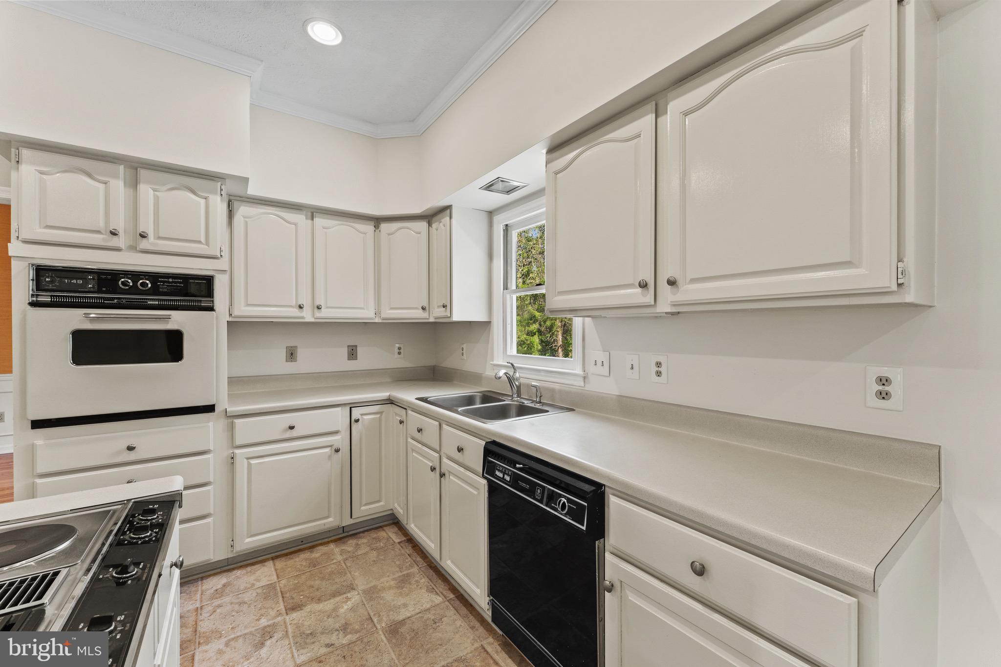 39070 LITTLE RIVER TURNPIKE