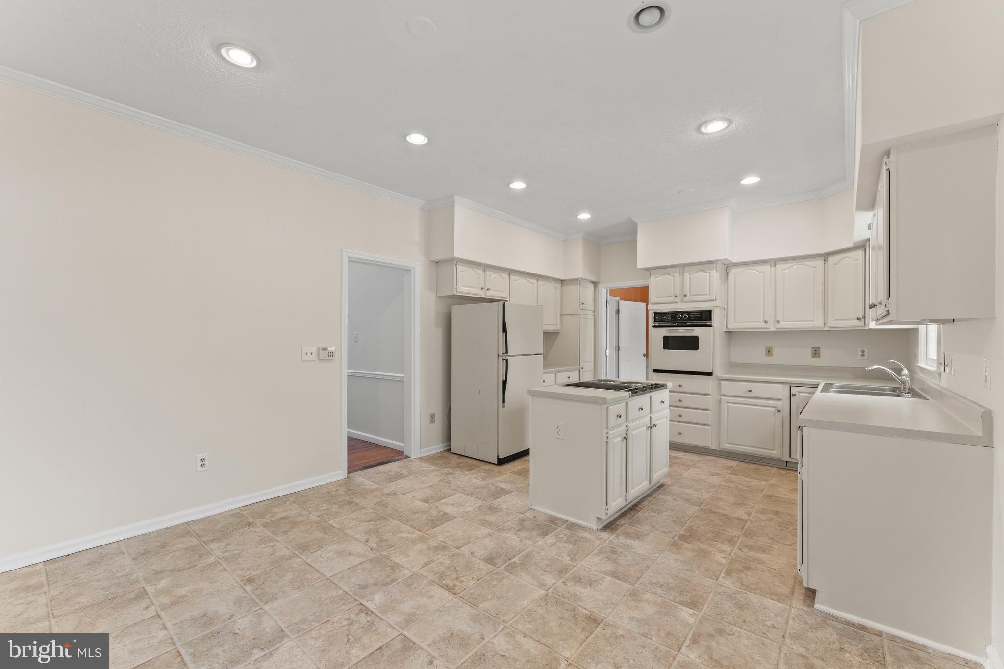 39070 LITTLE RIVER TURNPIKE