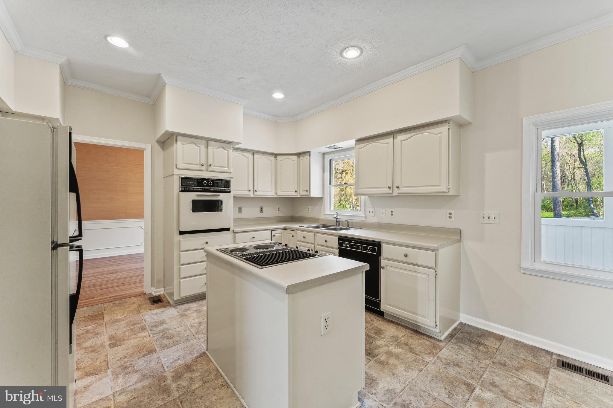 39070 LITTLE RIVER TURNPIKE