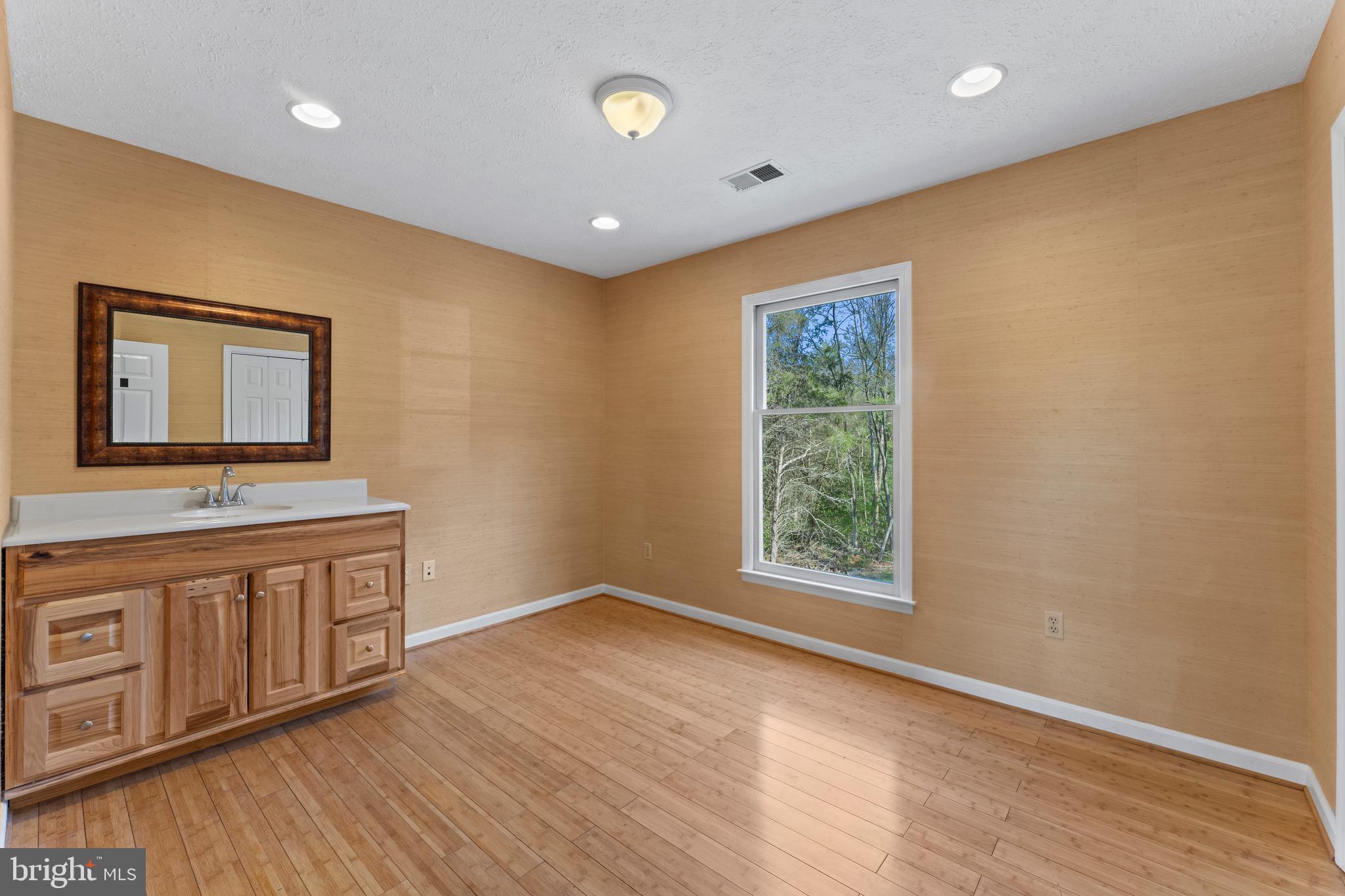 39070 LITTLE RIVER TURNPIKE