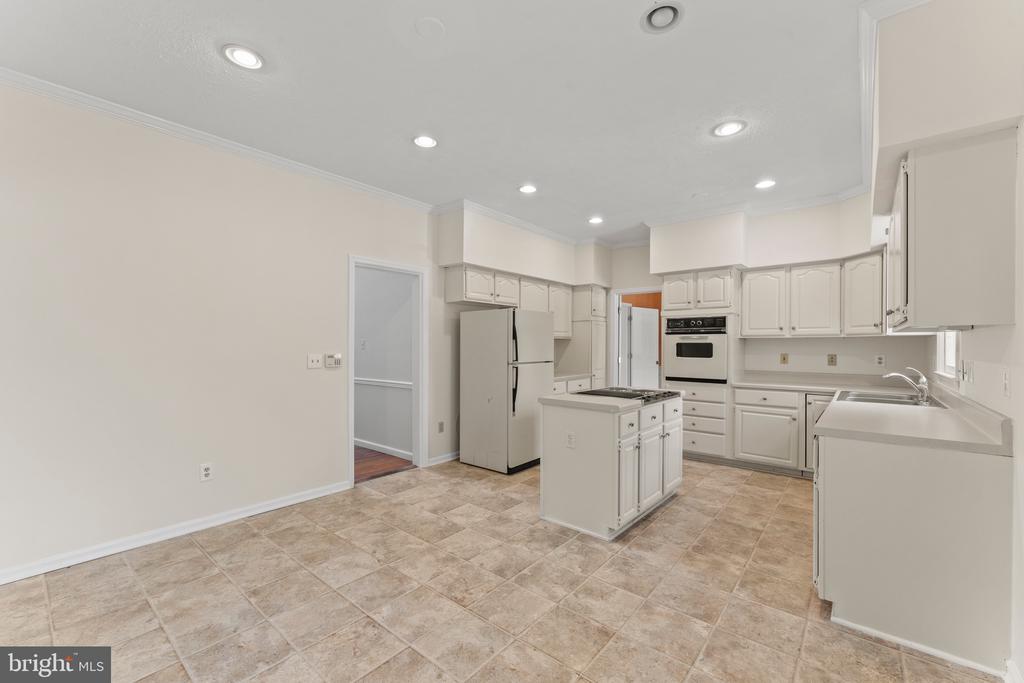 39070 LITTLE RIVER TURNPIKE