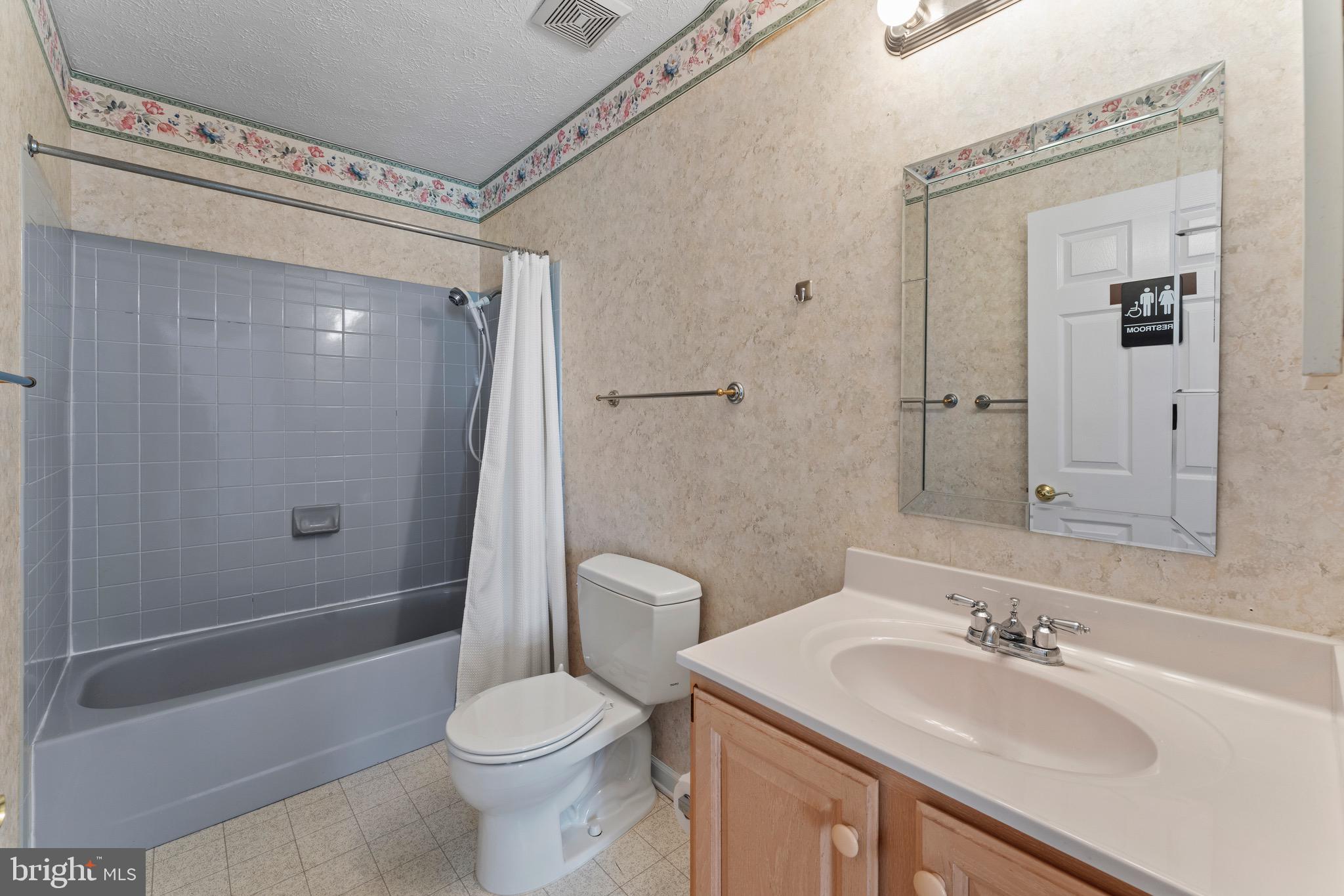 39070 LITTLE RIVER TURNPIKE