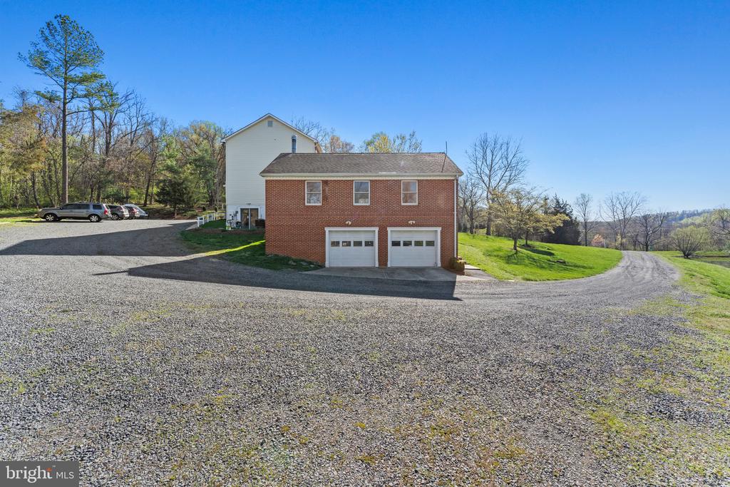 39070 LITTLE RIVER TURNPIKE