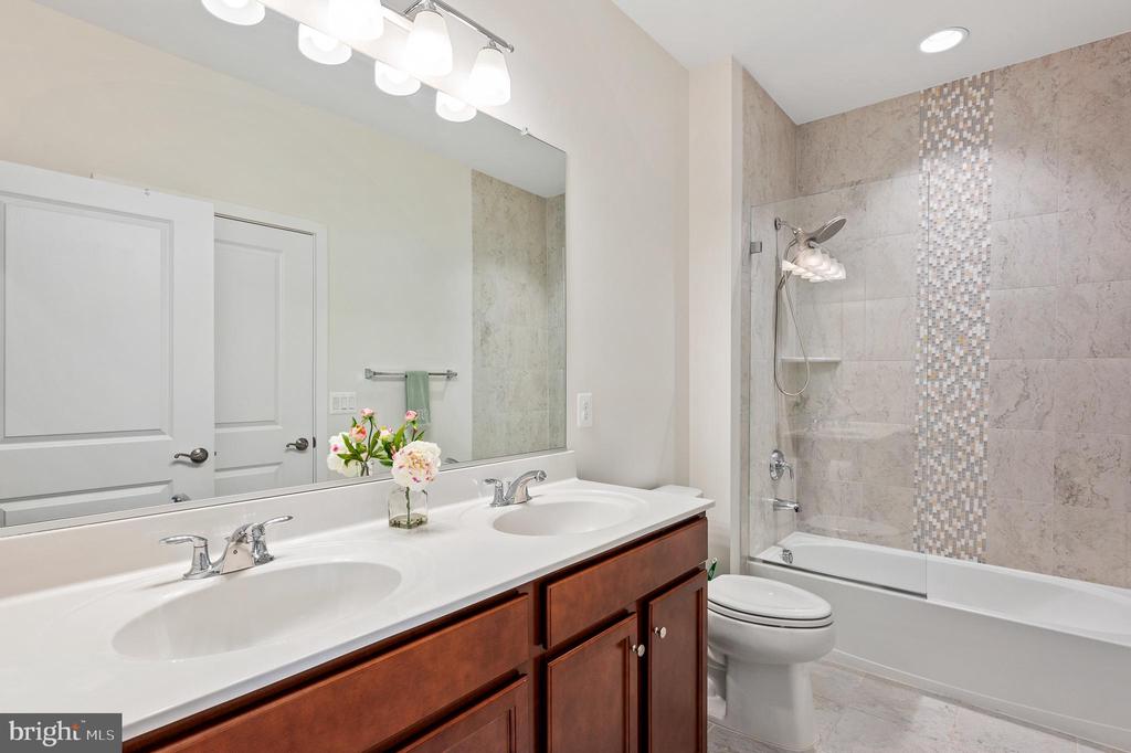 42791 MACBETH TERRACE