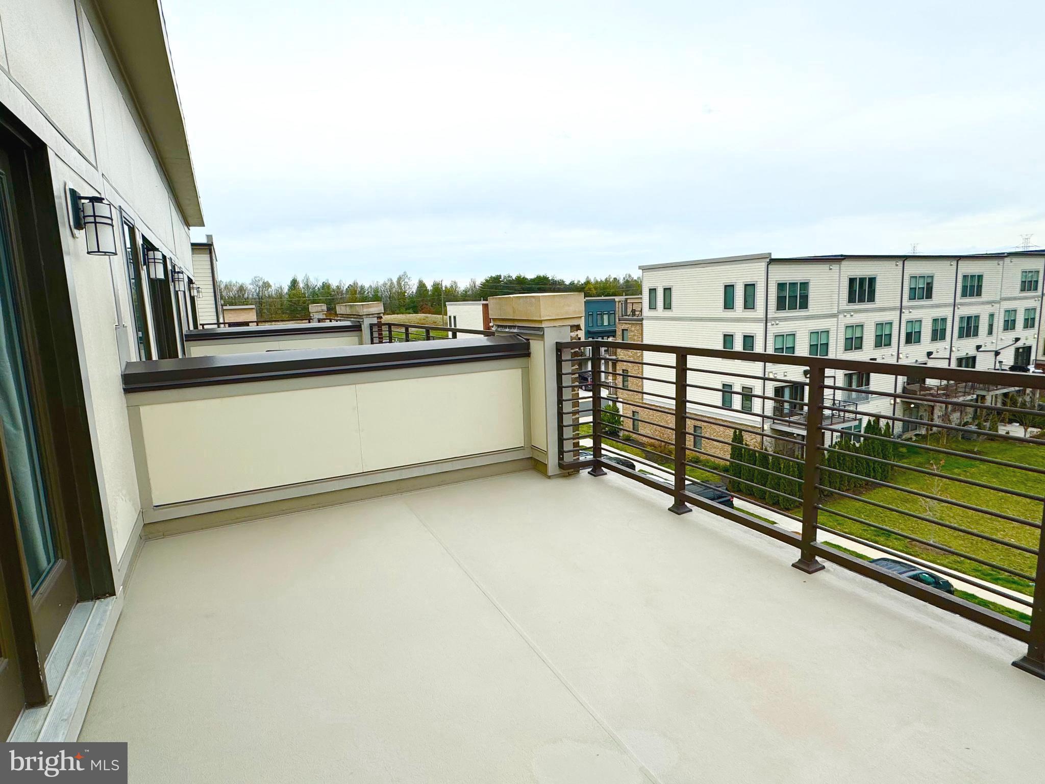 43075 TRACK BED TERRACE