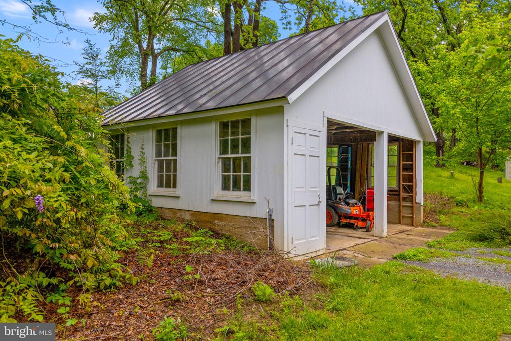 16158 CLARKES GAP ROAD