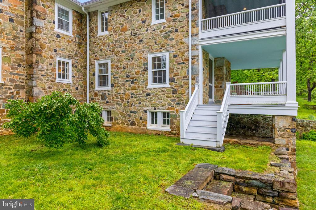 16158 CLARKES GAP ROAD