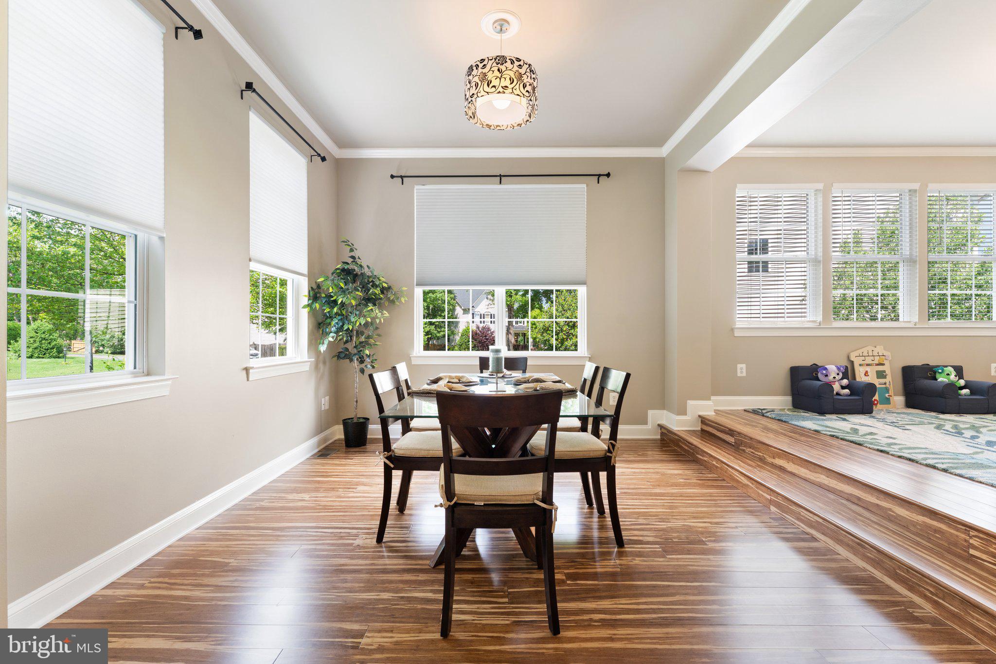 110 ROSEBROOK COURT NW