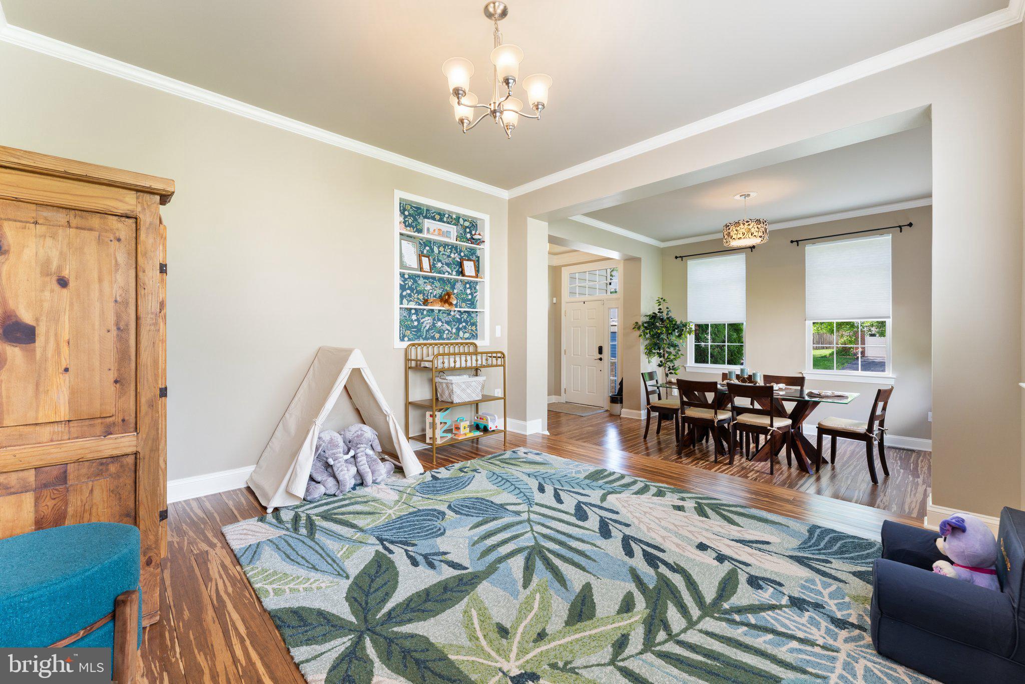 110 ROSEBROOK COURT NW