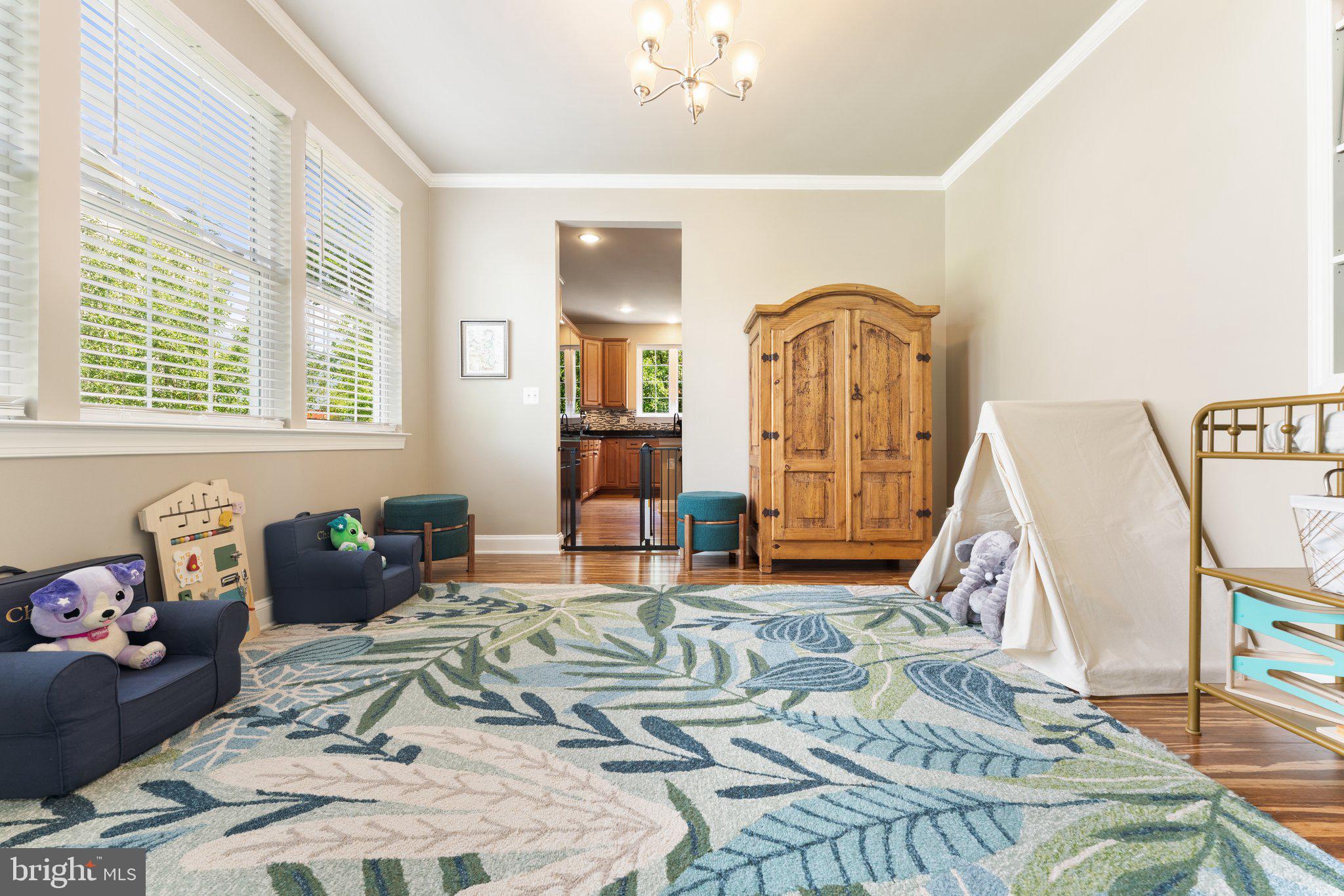 110 ROSEBROOK COURT NW