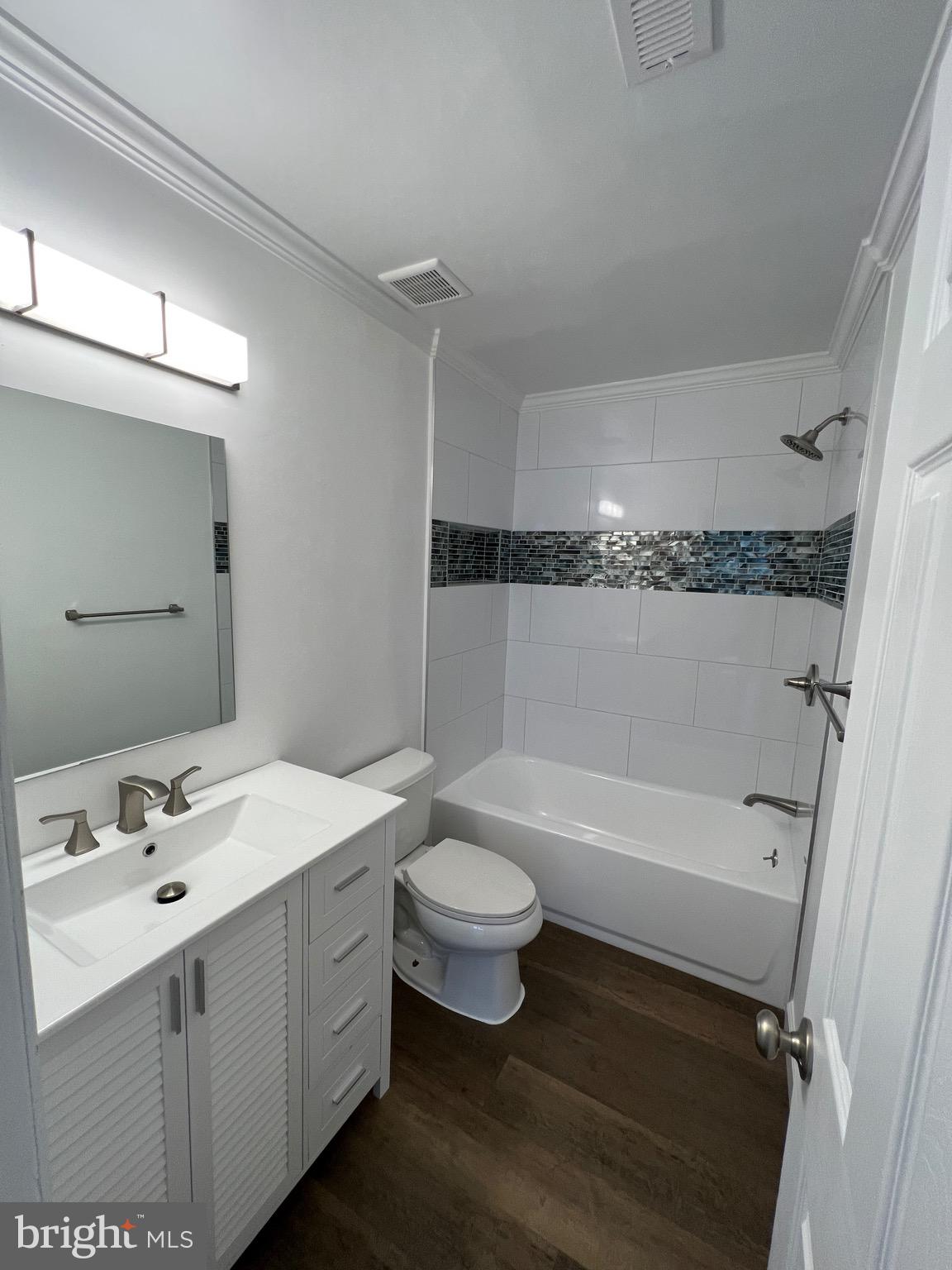 1113 HUNTMASTER TERRACE NE 101