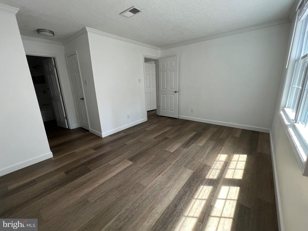 1113 HUNTMASTER TERRACE NE 101