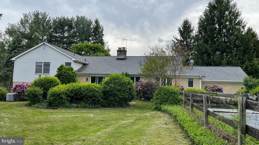 19240 WALSH FARM LANE