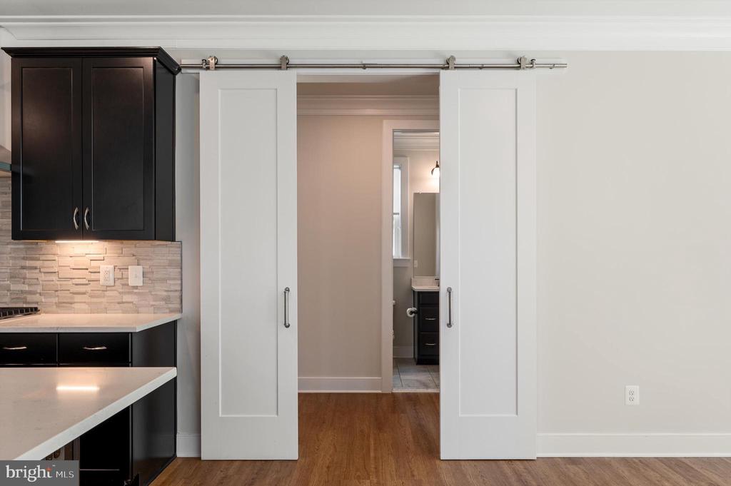 121 S 32ND STREET