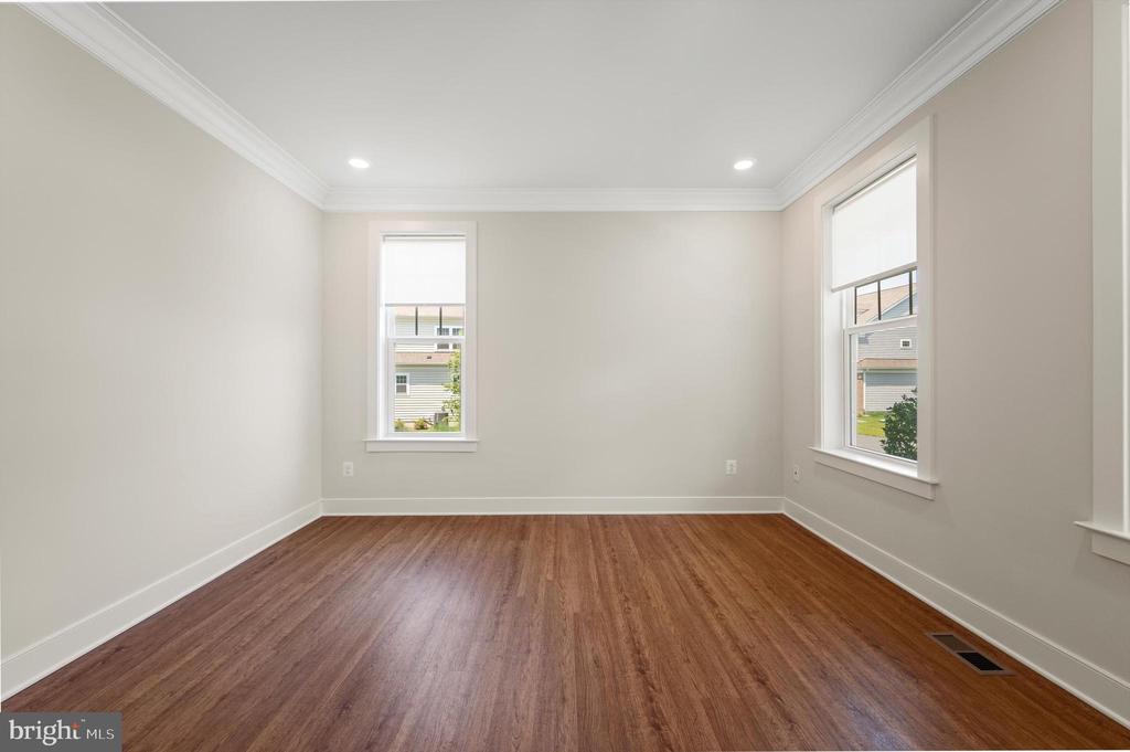 121 S 32ND STREET