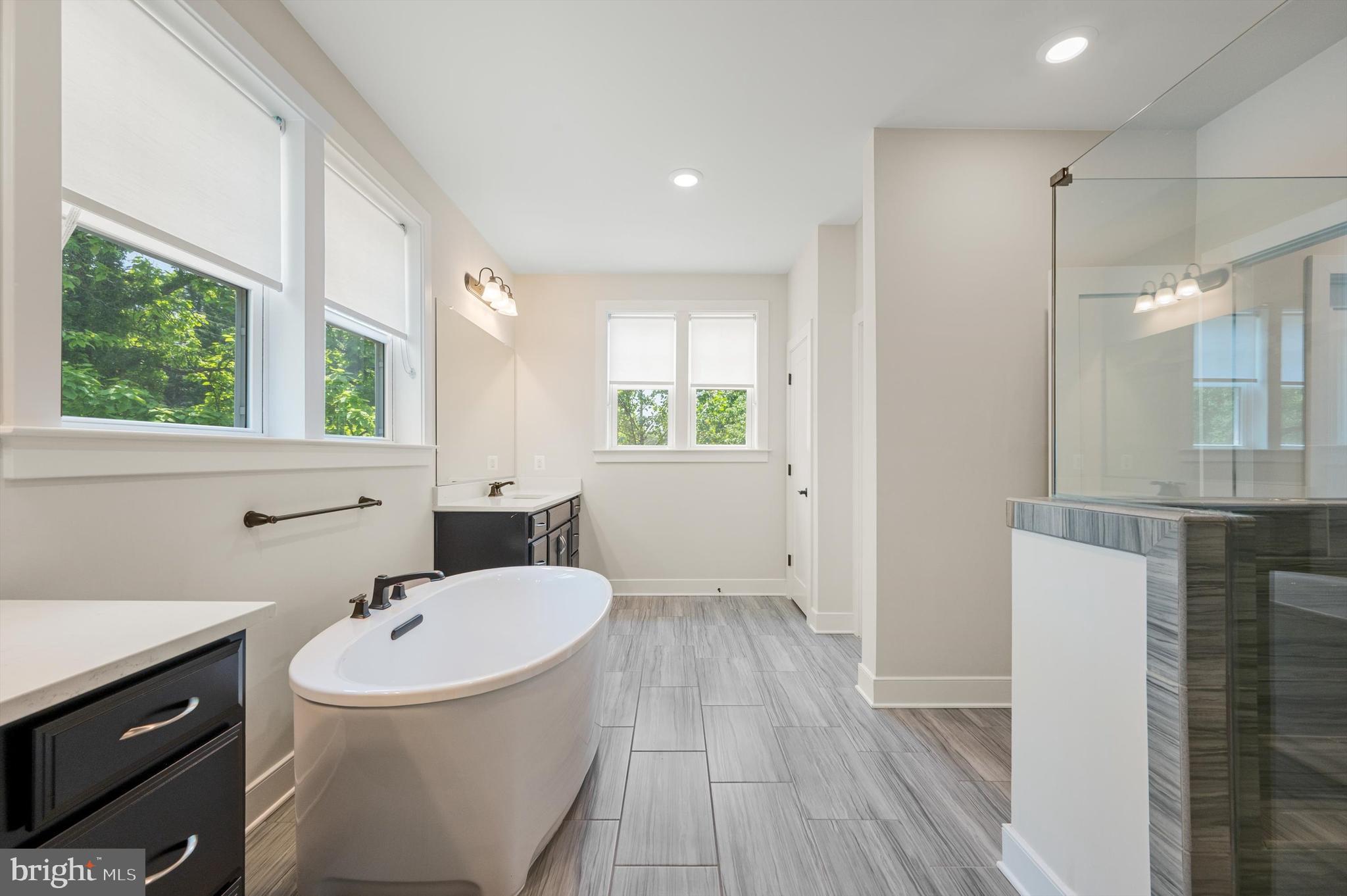 121 S 32ND STREET