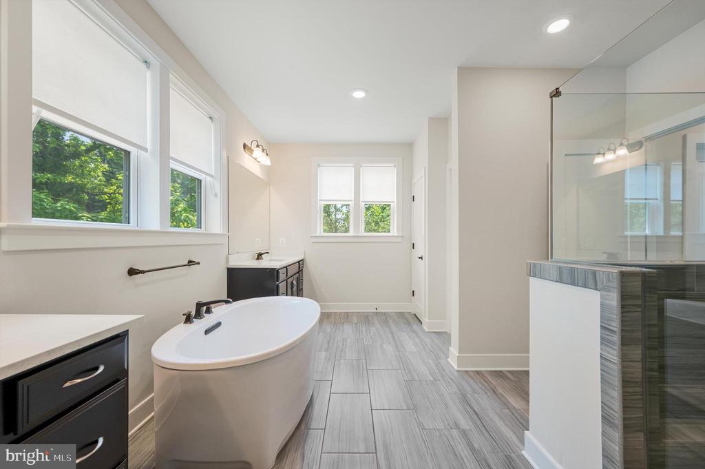 121 S 32ND STREET