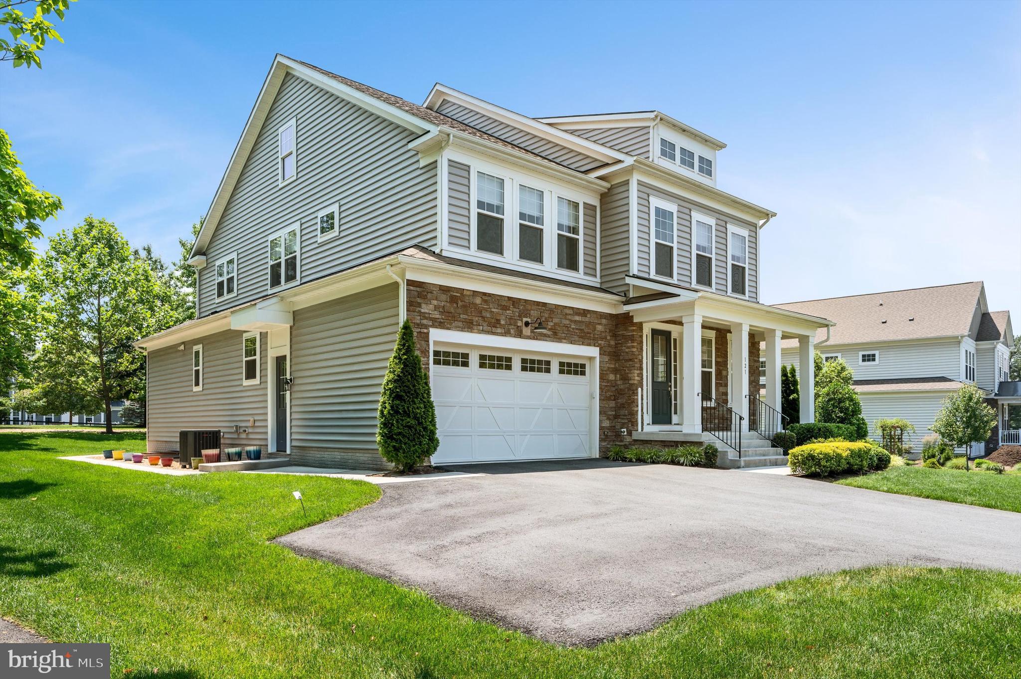 121 S 32ND STREET