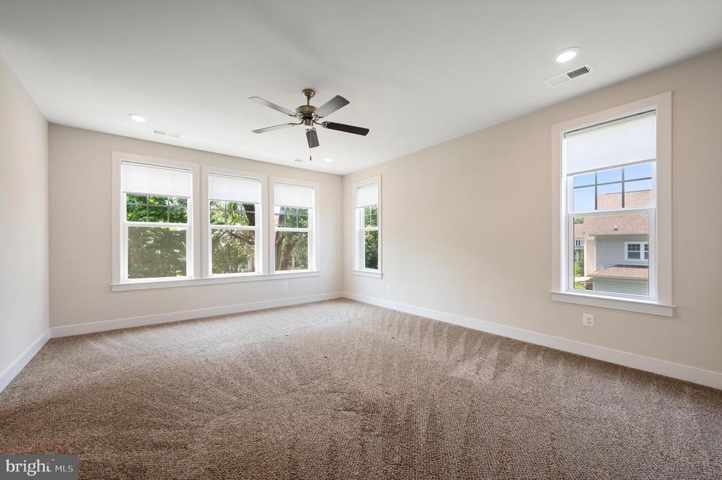 121 S 32ND STREET