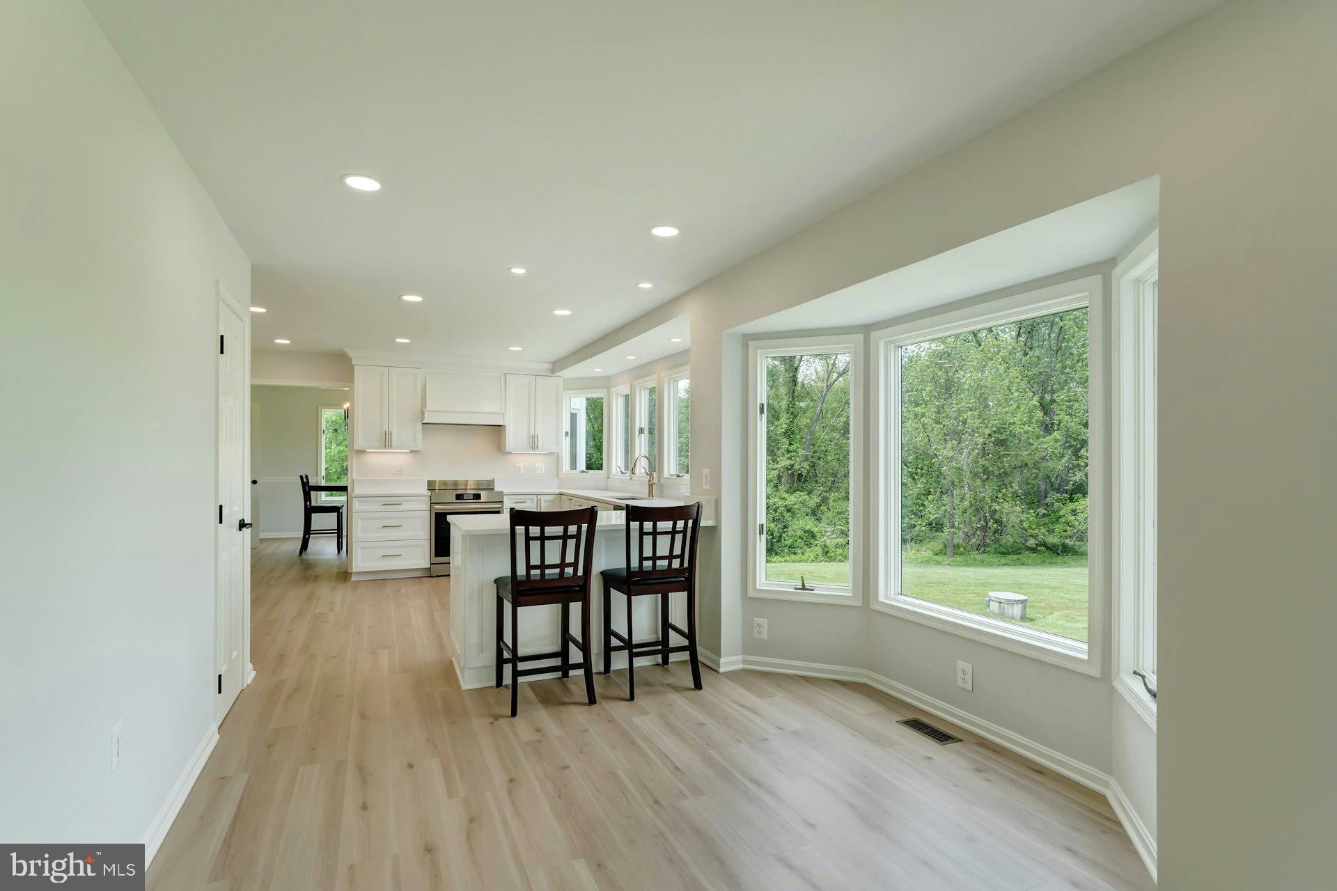 17045 HAMILTON STATION ROAD