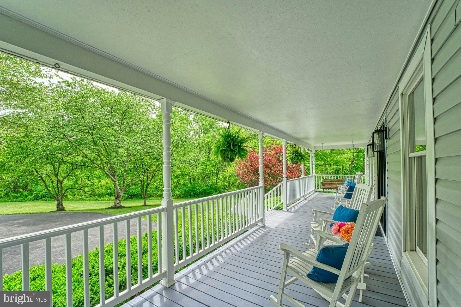 17045 HAMILTON STATION ROAD