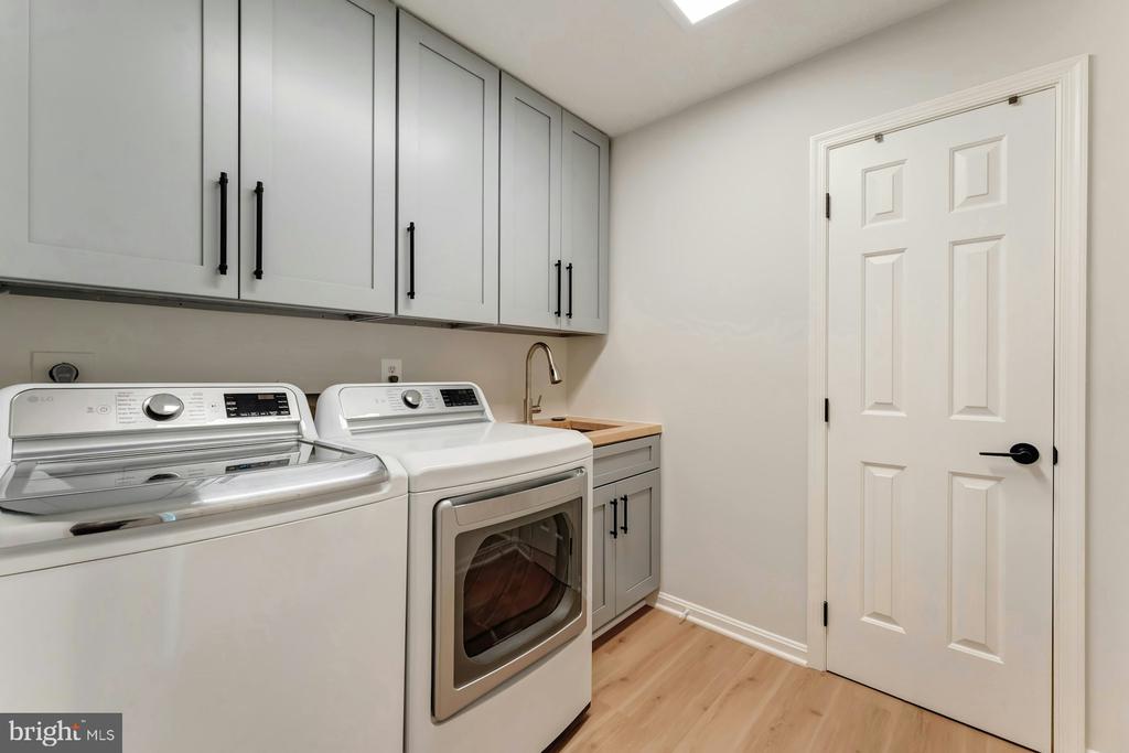 17045 HAMILTON STATION ROAD