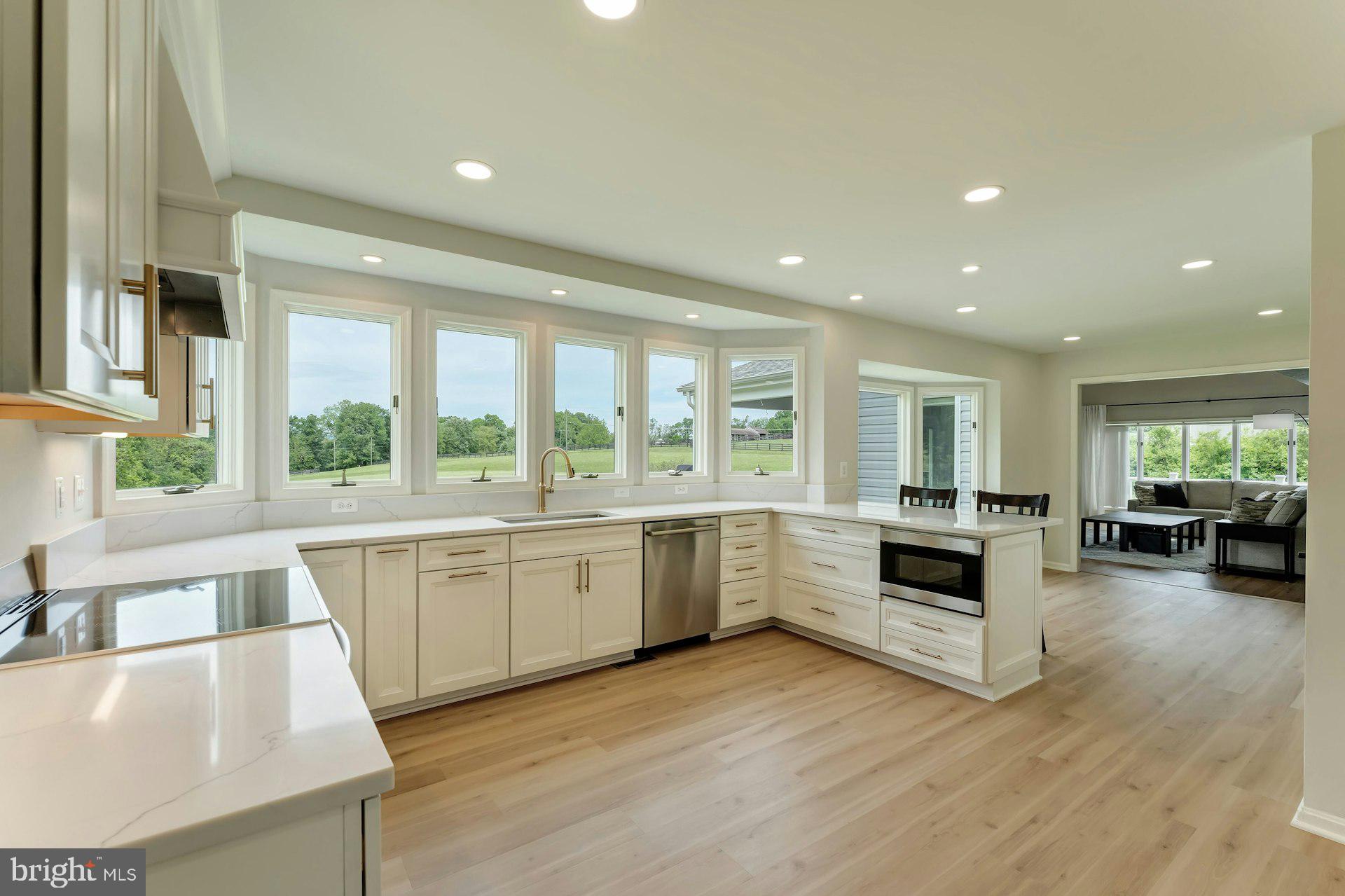 17045 HAMILTON STATION ROAD