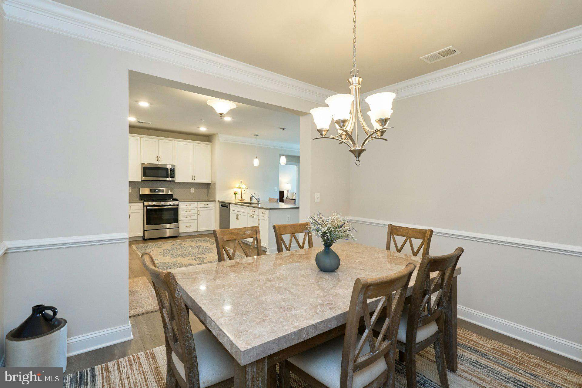 21004 ROCKY KNOLL SQUARE 303