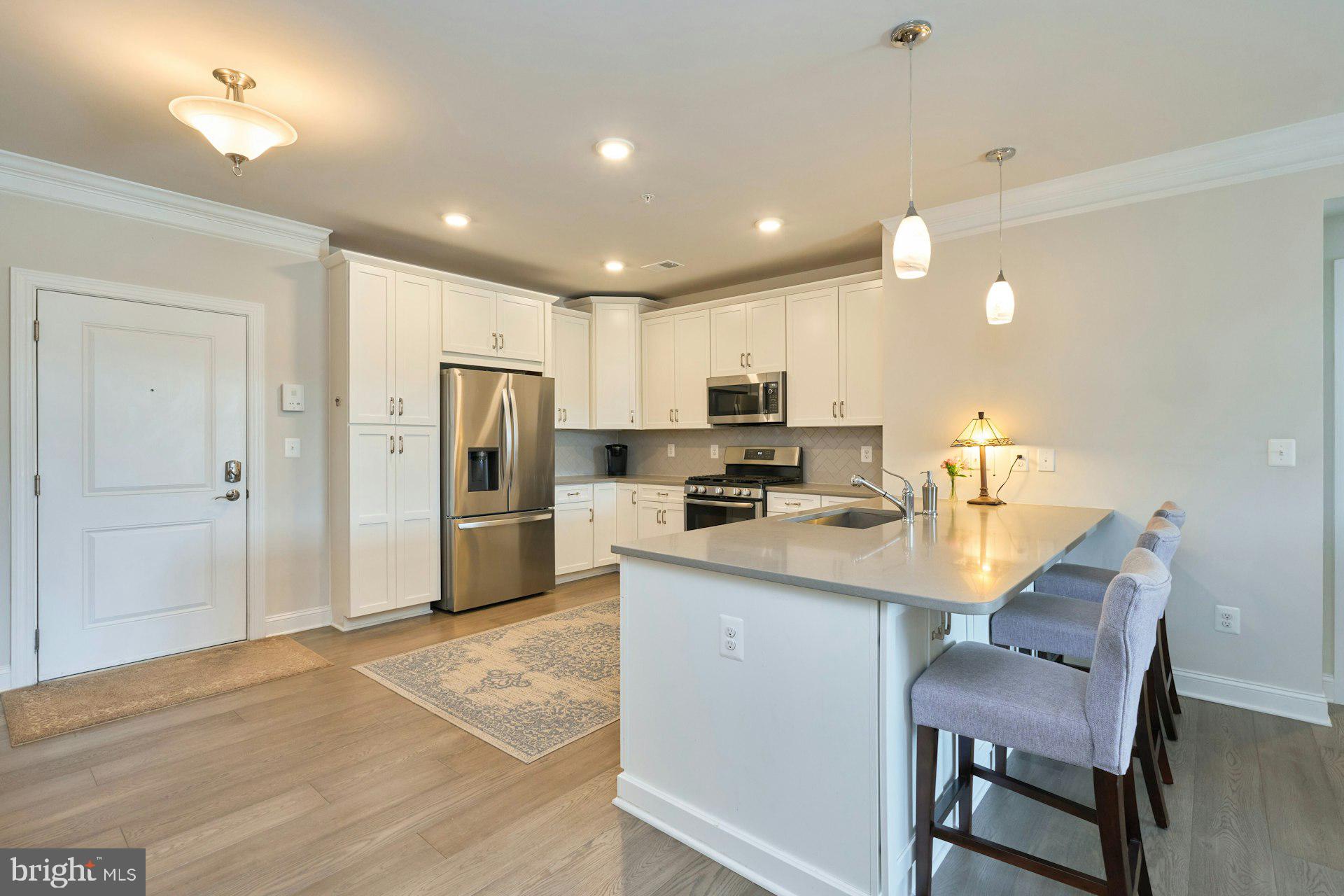 21004 ROCKY KNOLL SQUARE 303