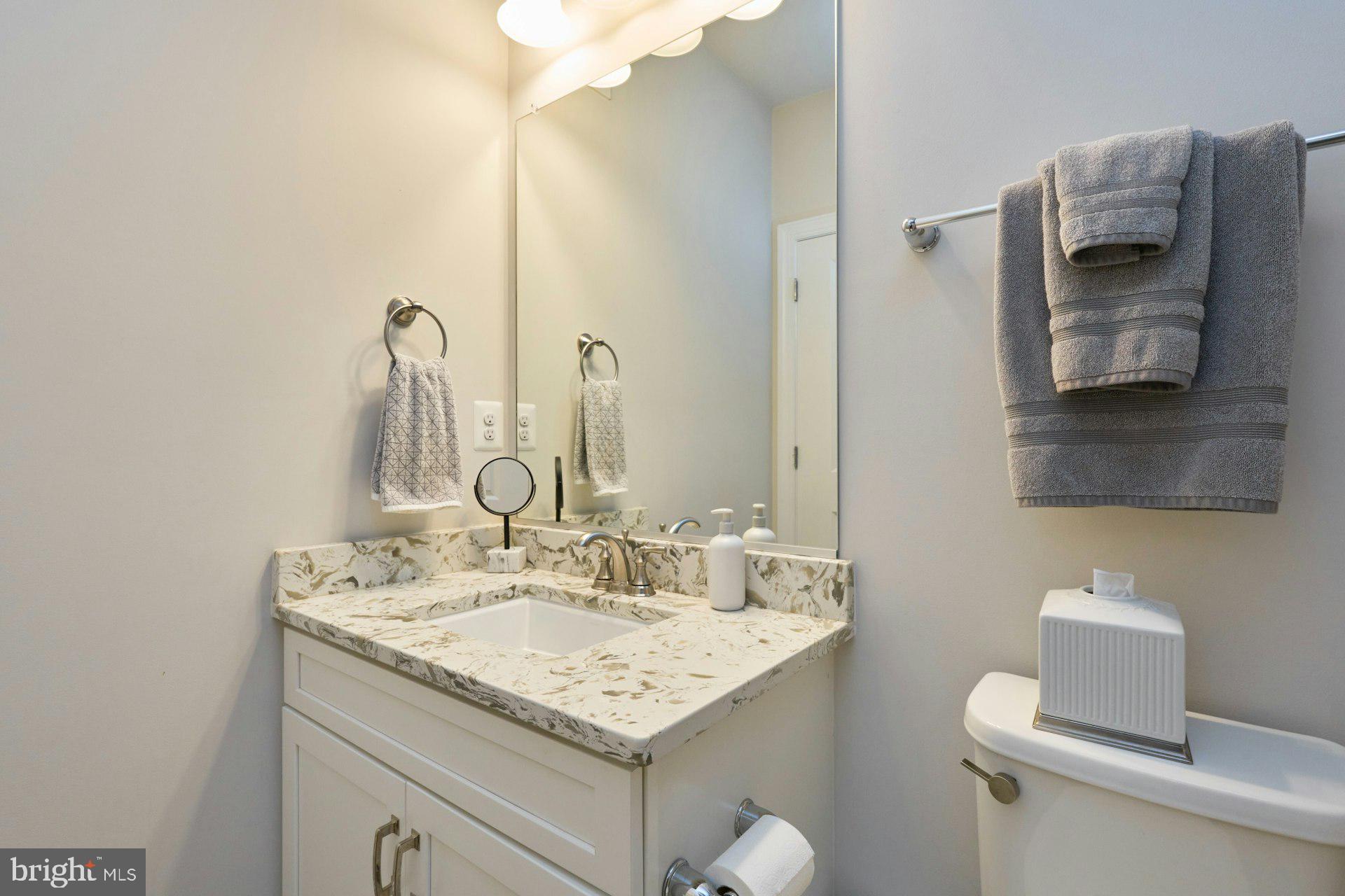 21004 ROCKY KNOLL SQUARE 303
