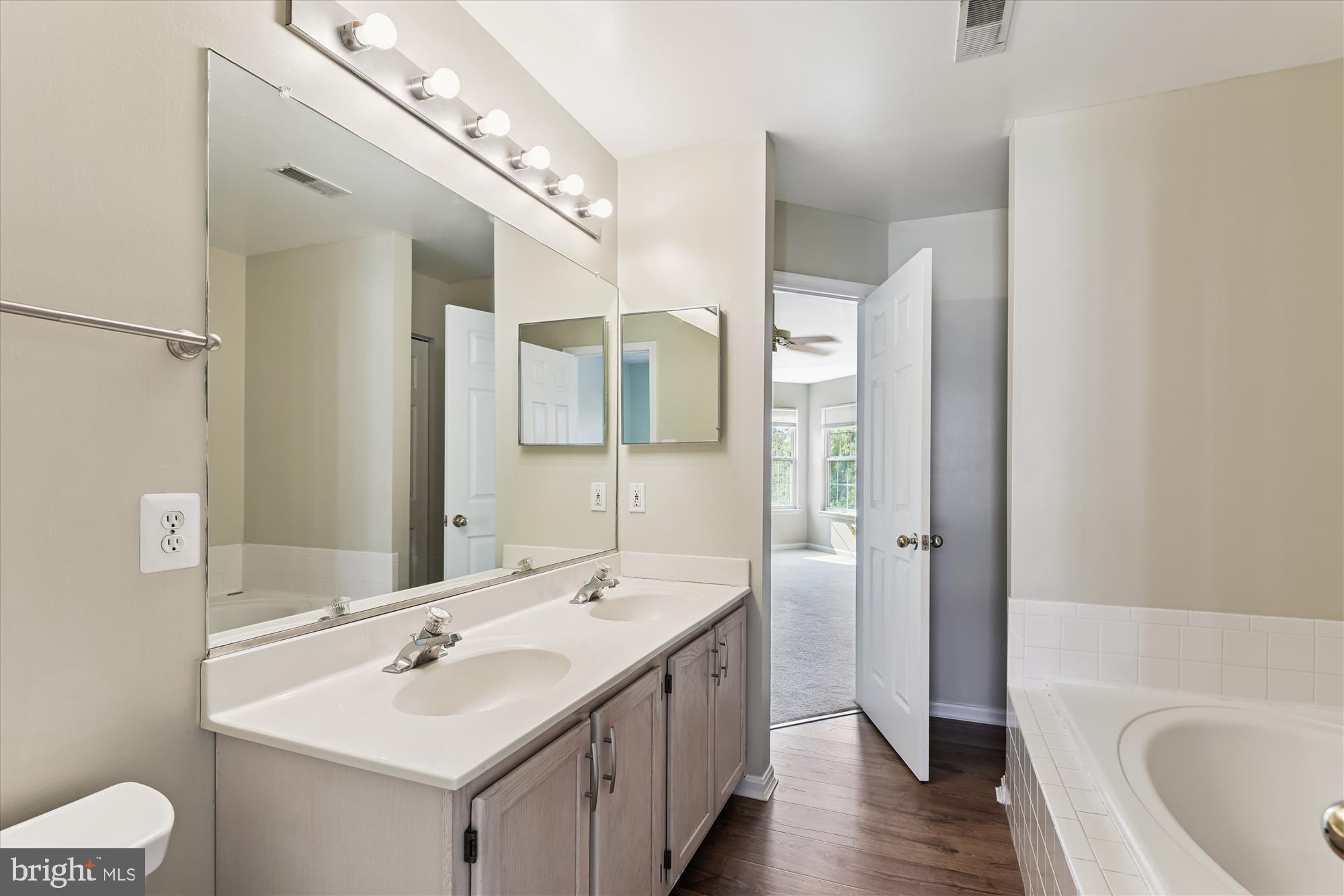 45465 BLUEMONT JUNCTION SQUARE
