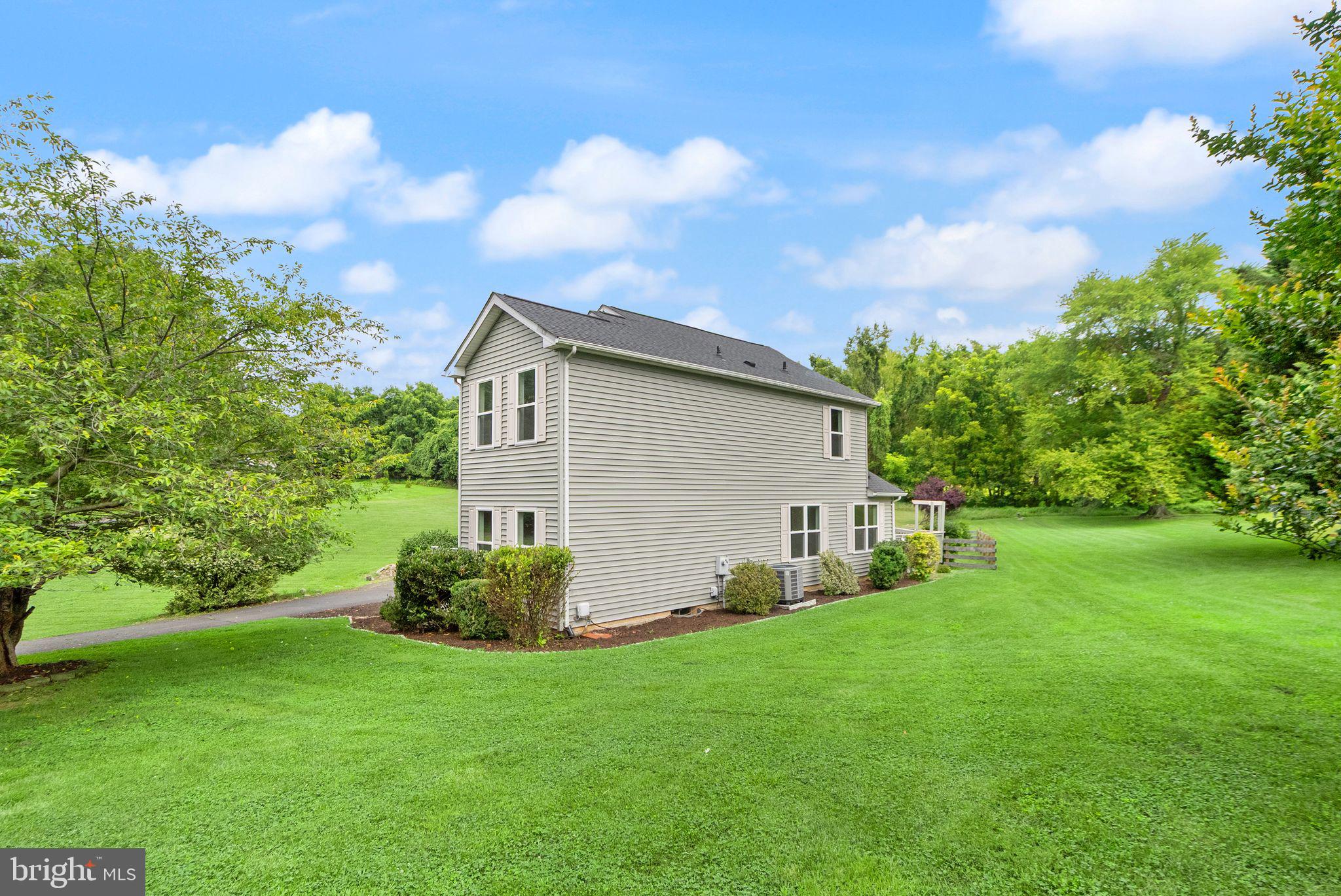 37400 WHITACRE LANE