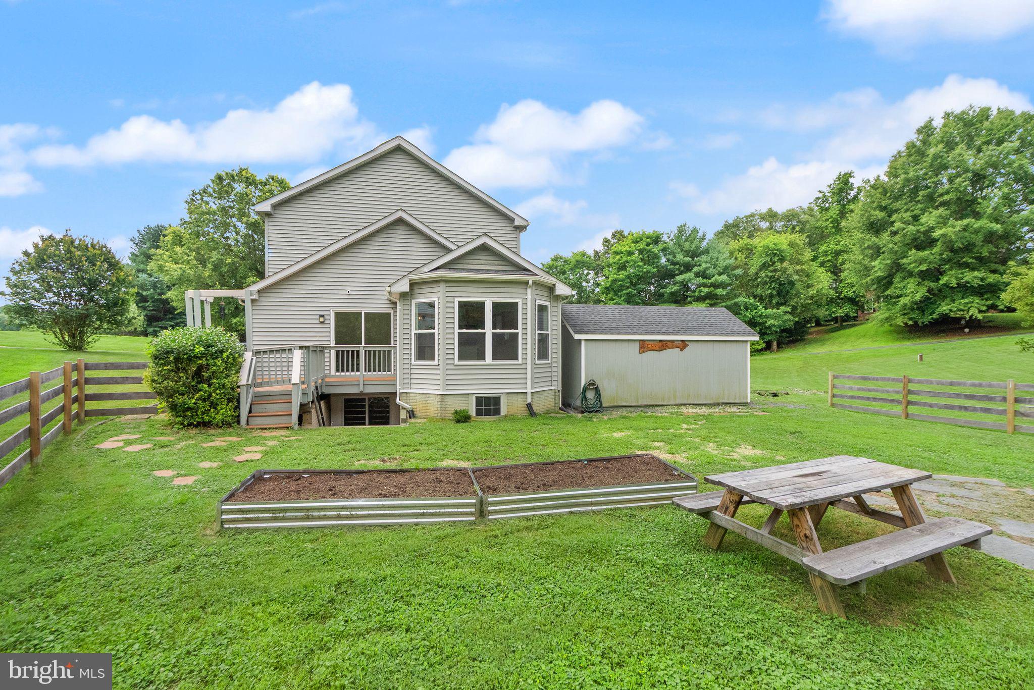 37400 WHITACRE LANE