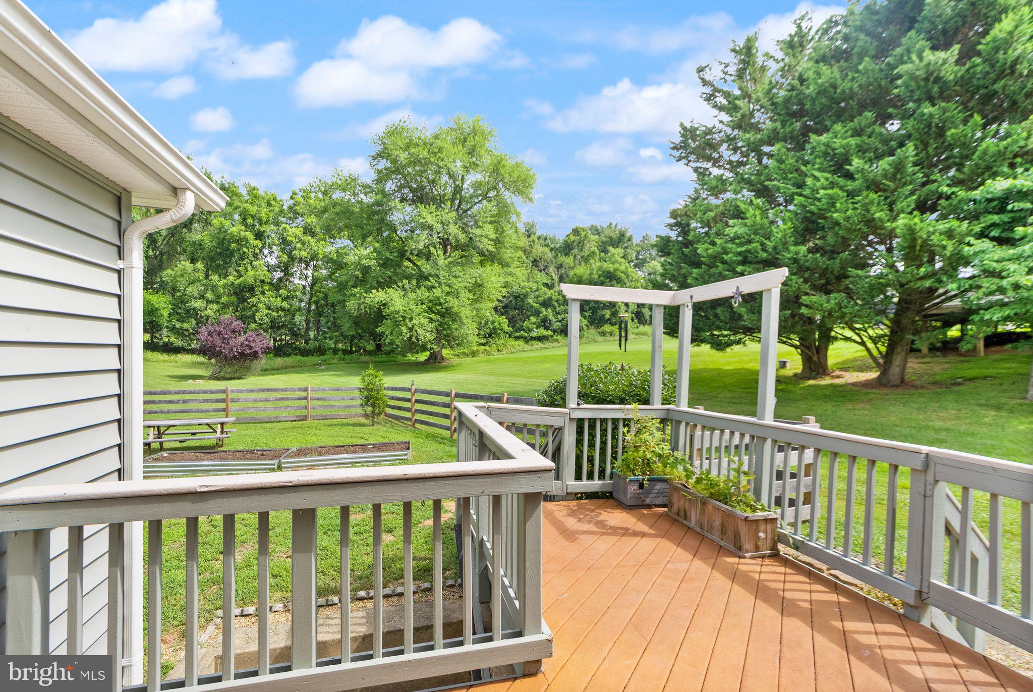 37400 WHITACRE LANE