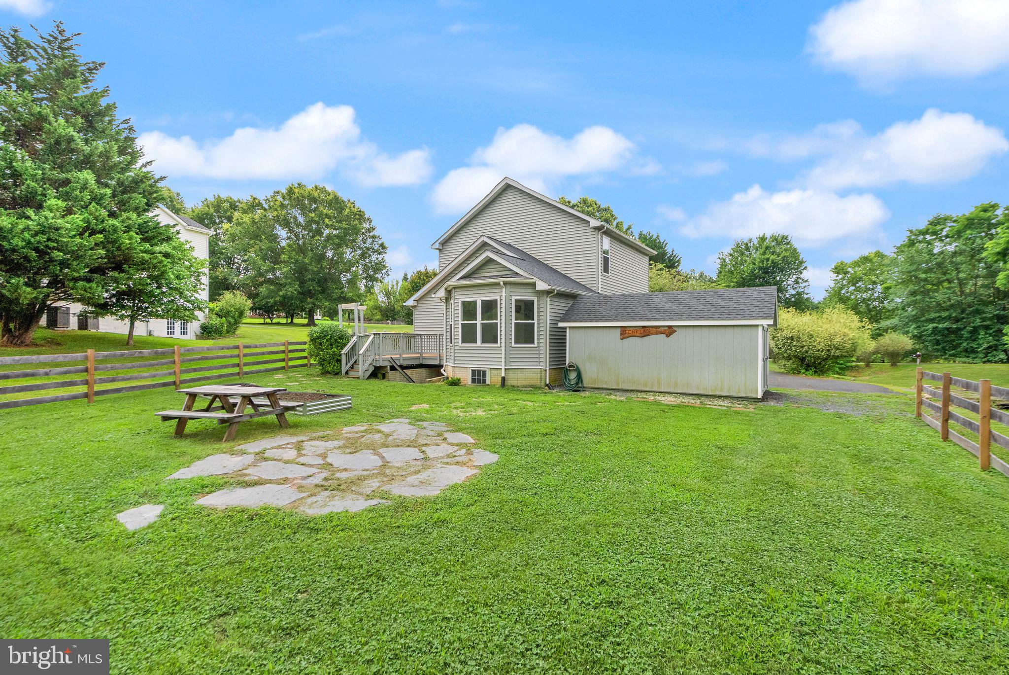 37400 WHITACRE LANE