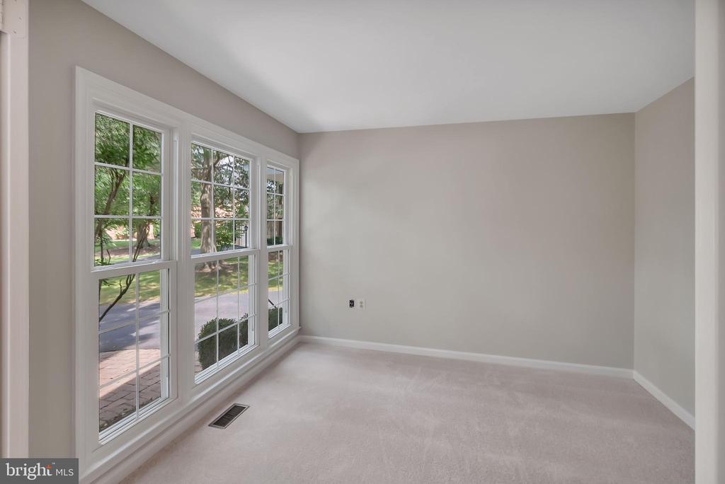 21308 ARROWHEAD COURT
