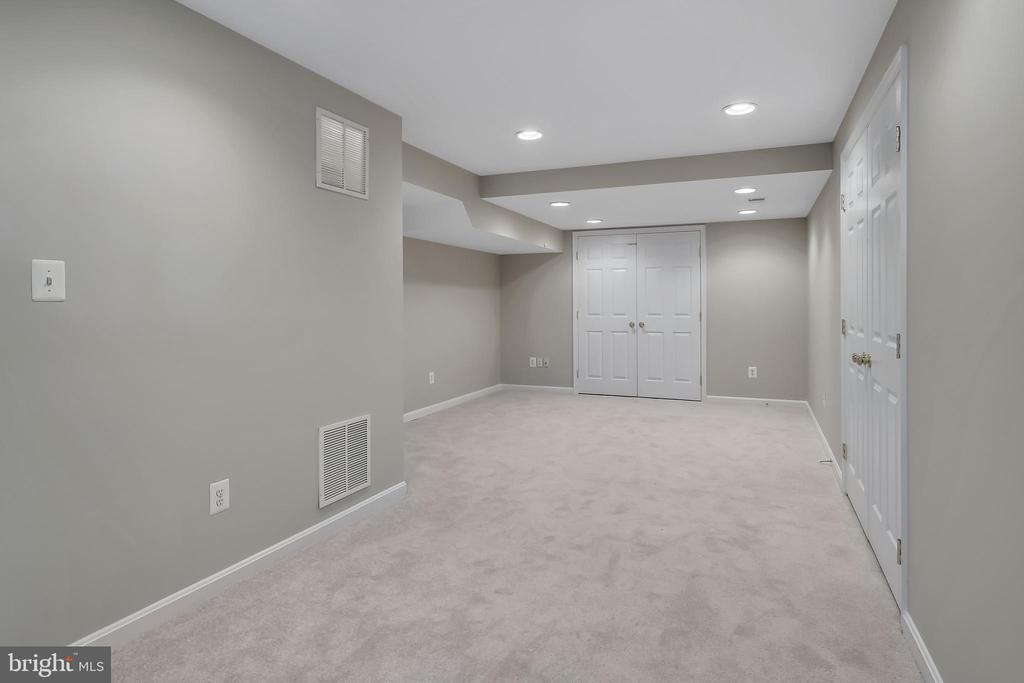 21308 ARROWHEAD COURT