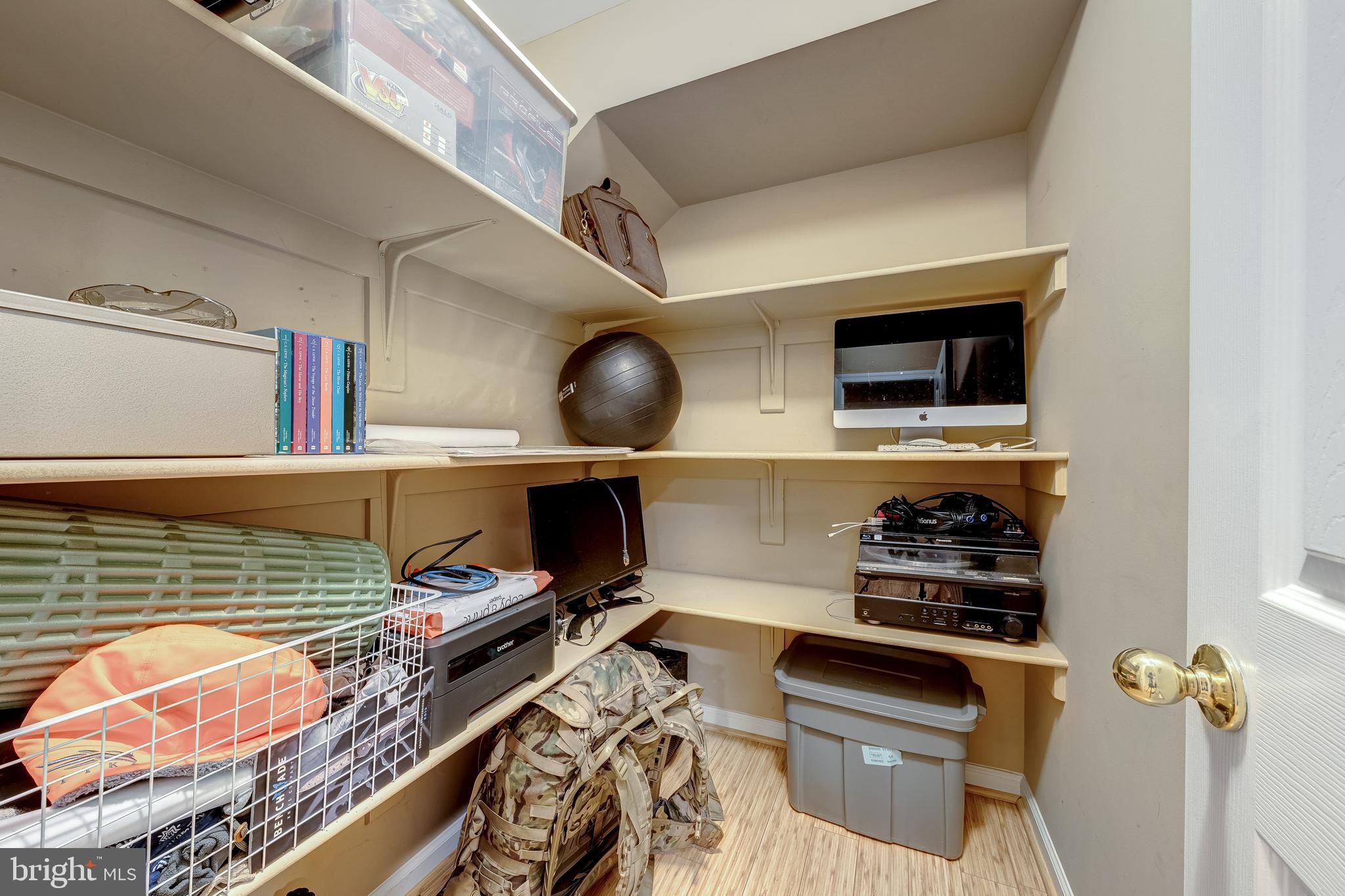 43995 URBANCREST COURT
