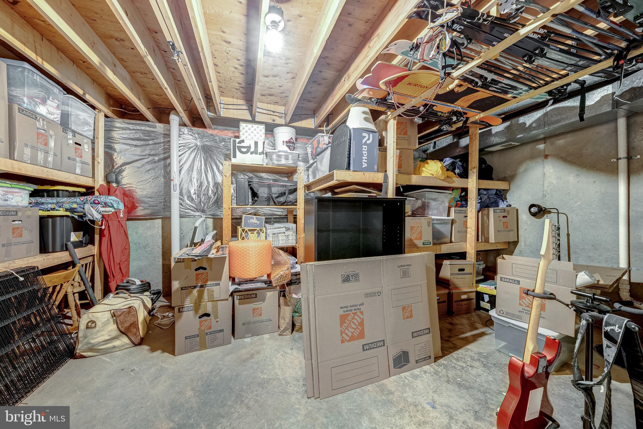 43995 URBANCREST COURT