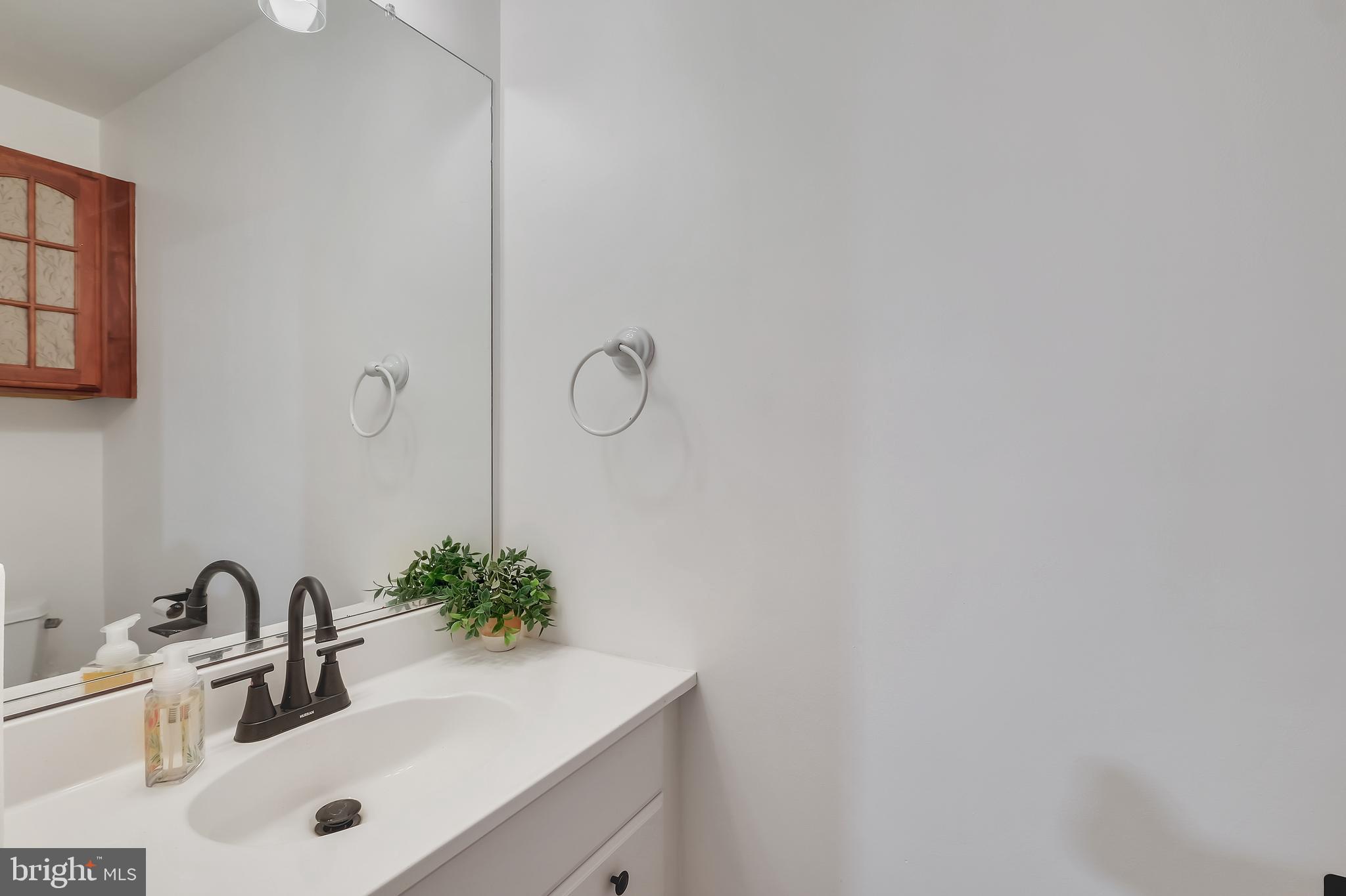 277 GOLDEN LARCH TERRACE NE