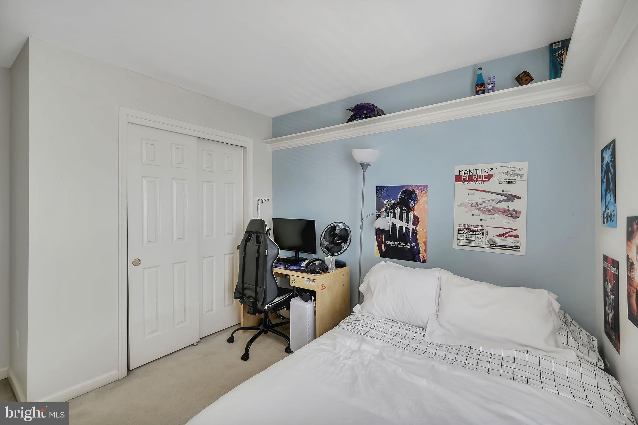 277 GOLDEN LARCH TERRACE NE