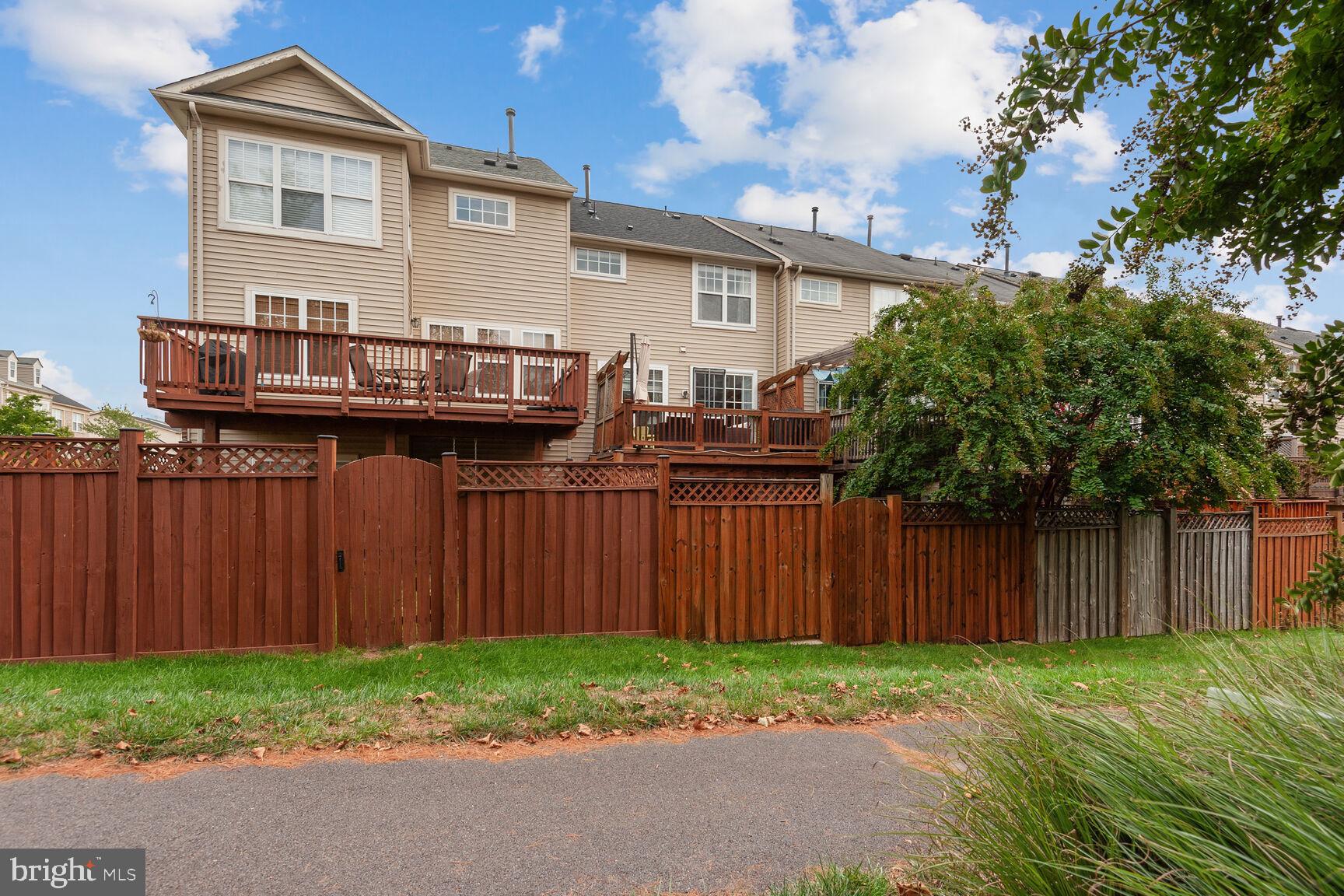 21933 BRAMBLEBUSH TERRACE
