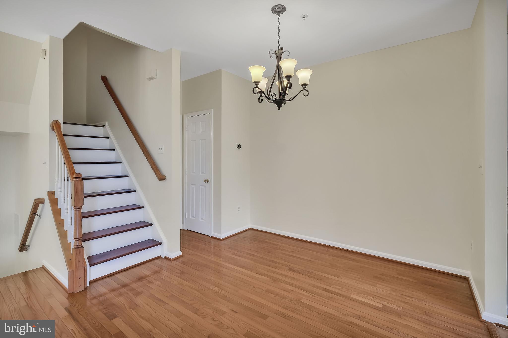 20489 COOL FERN SQUARE