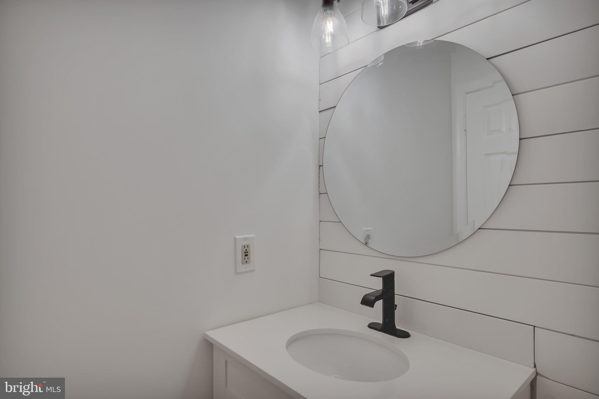 20489 COOL FERN SQUARE