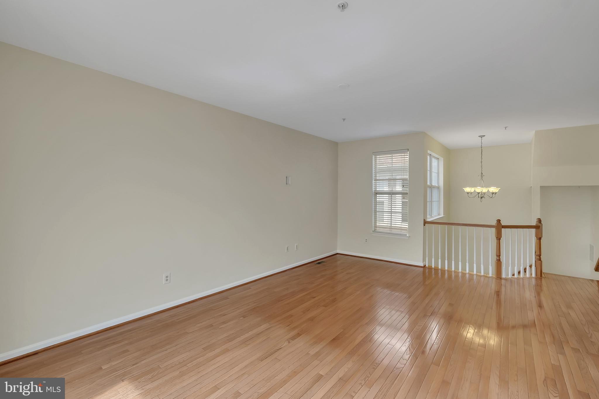 20489 COOL FERN SQUARE