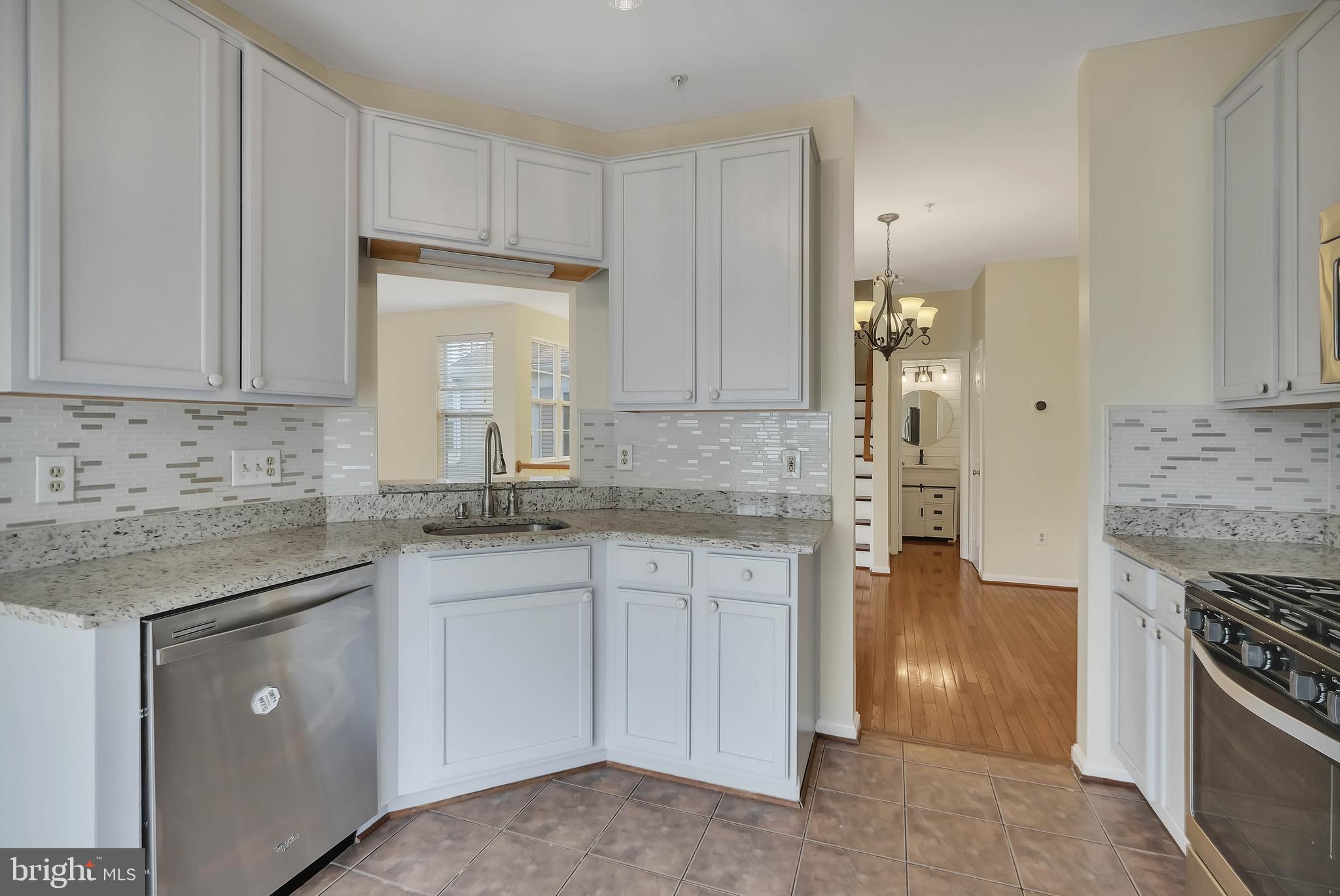 20489 COOL FERN SQUARE