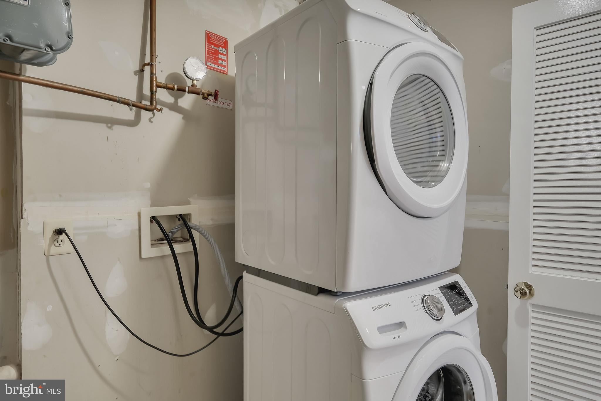 20489 COOL FERN SQUARE