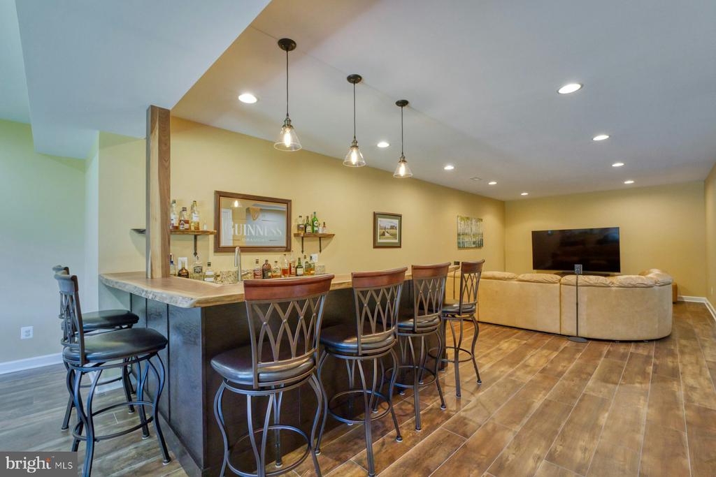 35398 SNICKERSVILLE TURNPIKE